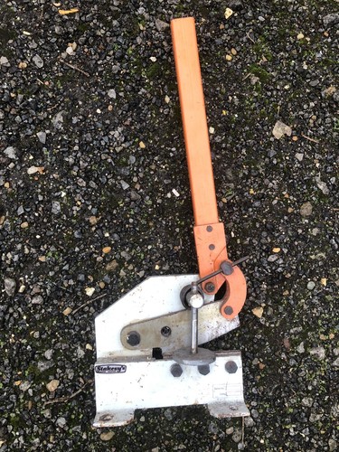 Metal cutter guillotine - cutter,